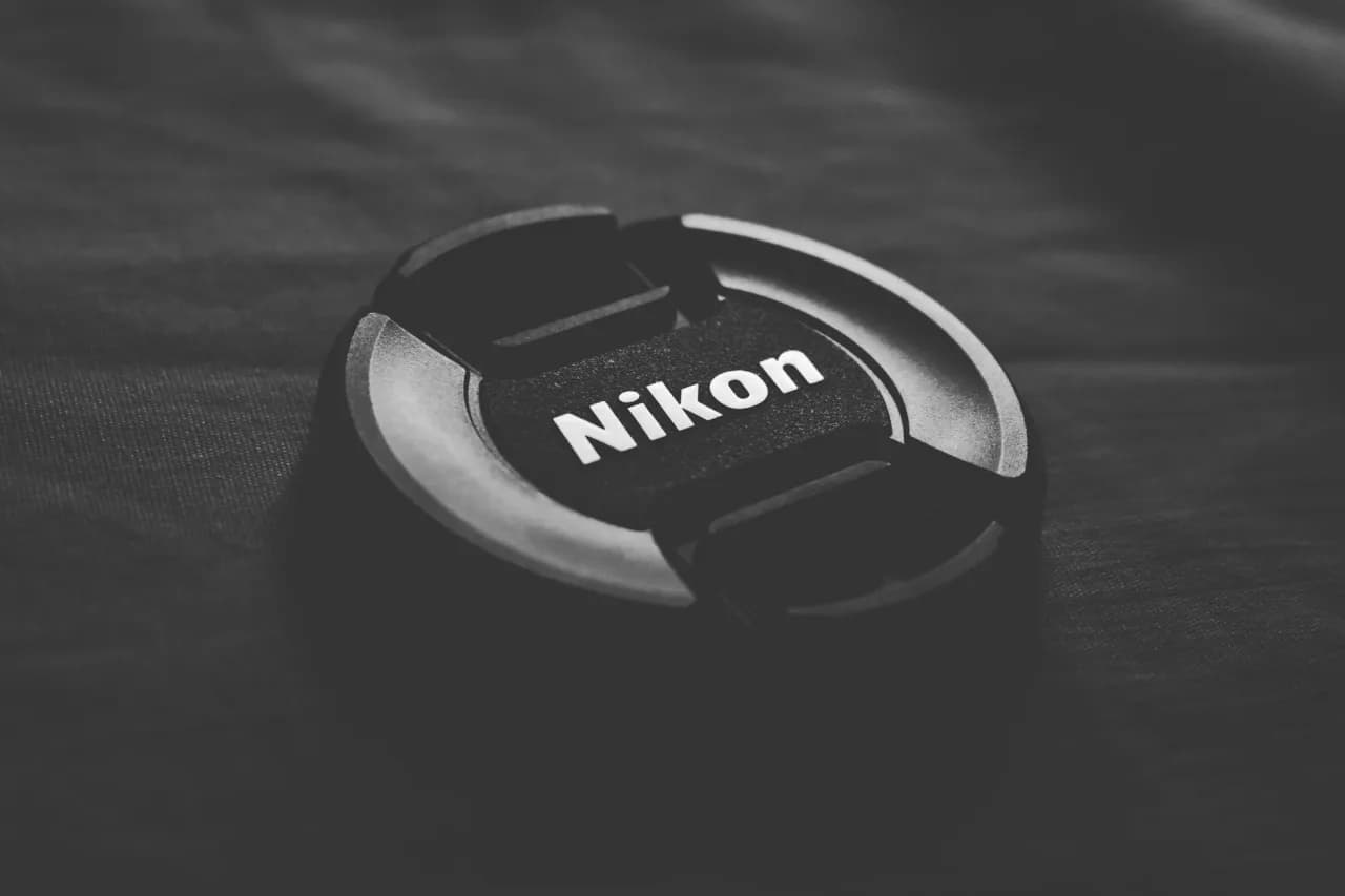 Dlaczego fotografowie zakochują się w obrazie z aparatu Nikon Z f?