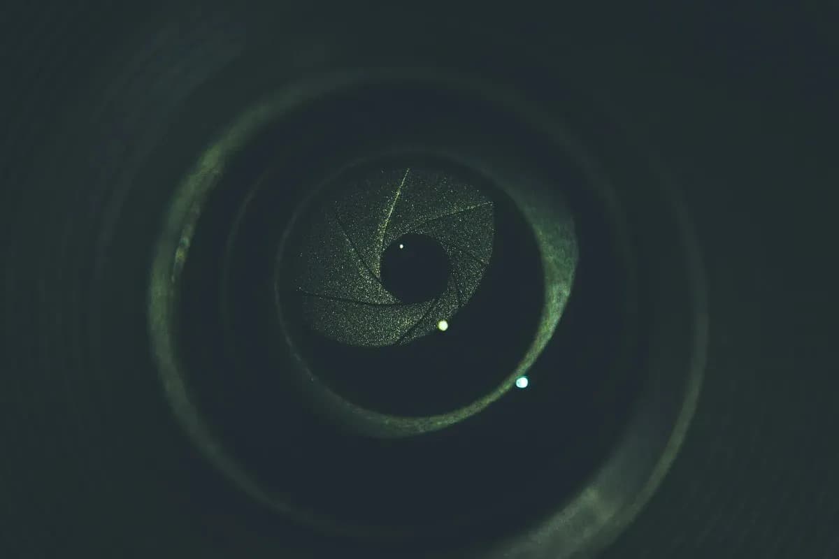 Najlepszy obiektyw do sesji w plenerze, który zmieni Twoje zdjęcia